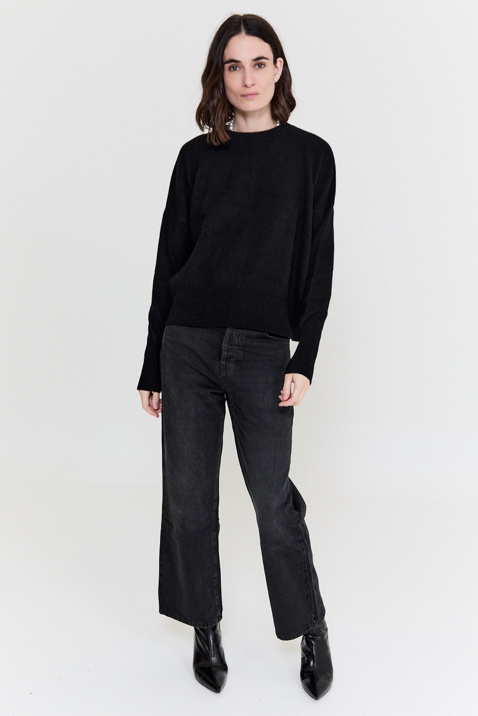 Steffi Pull Medium Weight Black