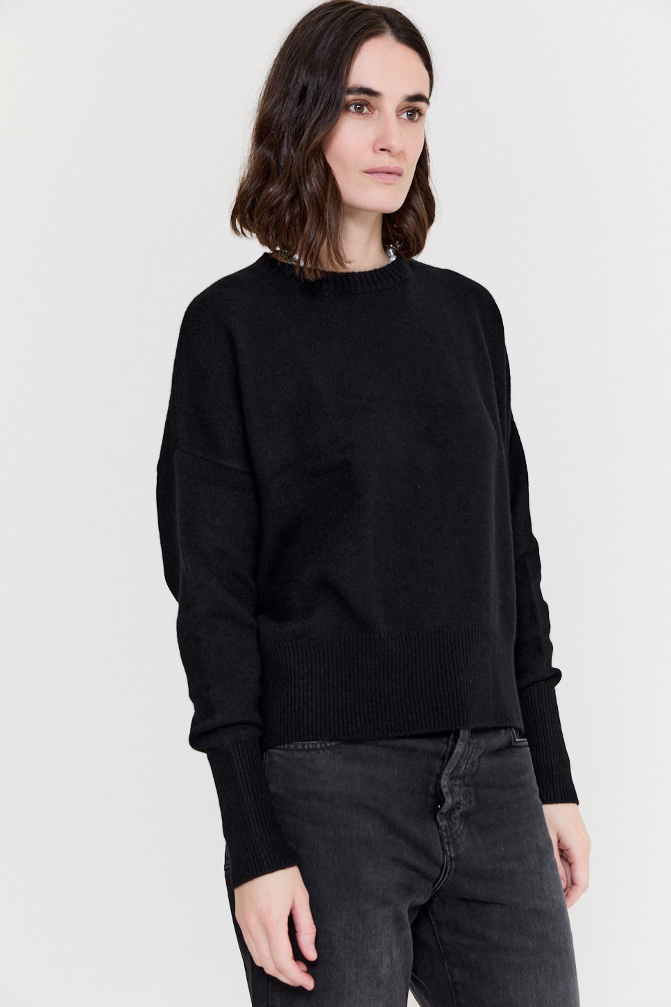 Steffi Pull Medium Weight Black